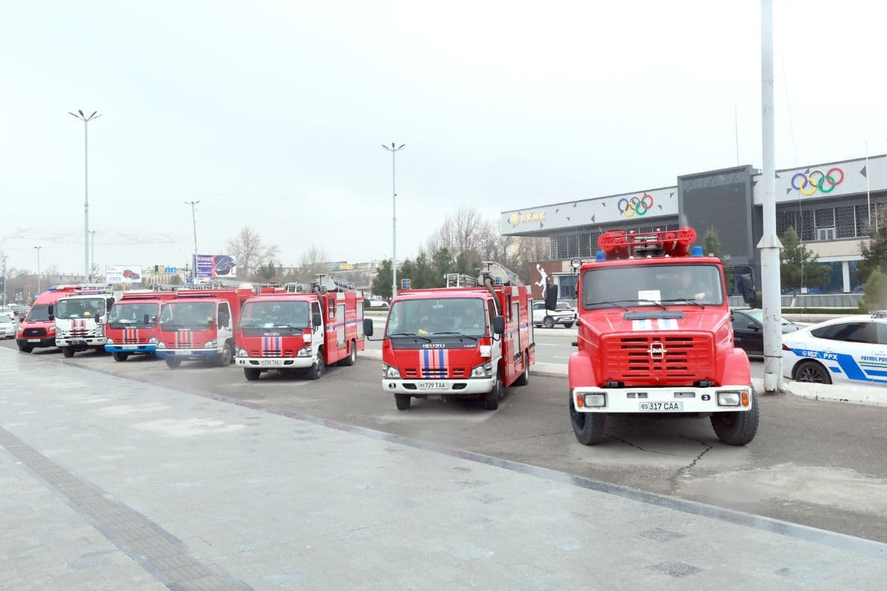 "Навоий кон-металлургия комбинати” АЖ ва "Навоийуран" ДК объектларида фавқулодда вазиятлар маркази ходимлари томонидан ва ҳамкор ташкилотлар билан биргаликда махсус-тактик ўқув машғулоти ўтказилди