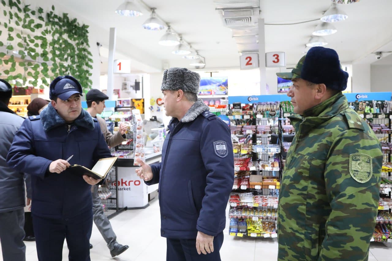 Chirchiq shahrida joylashgan yirik savdo majmuasida maxsus taktik-oʻquv mashgʻuloti oʻtkazildi