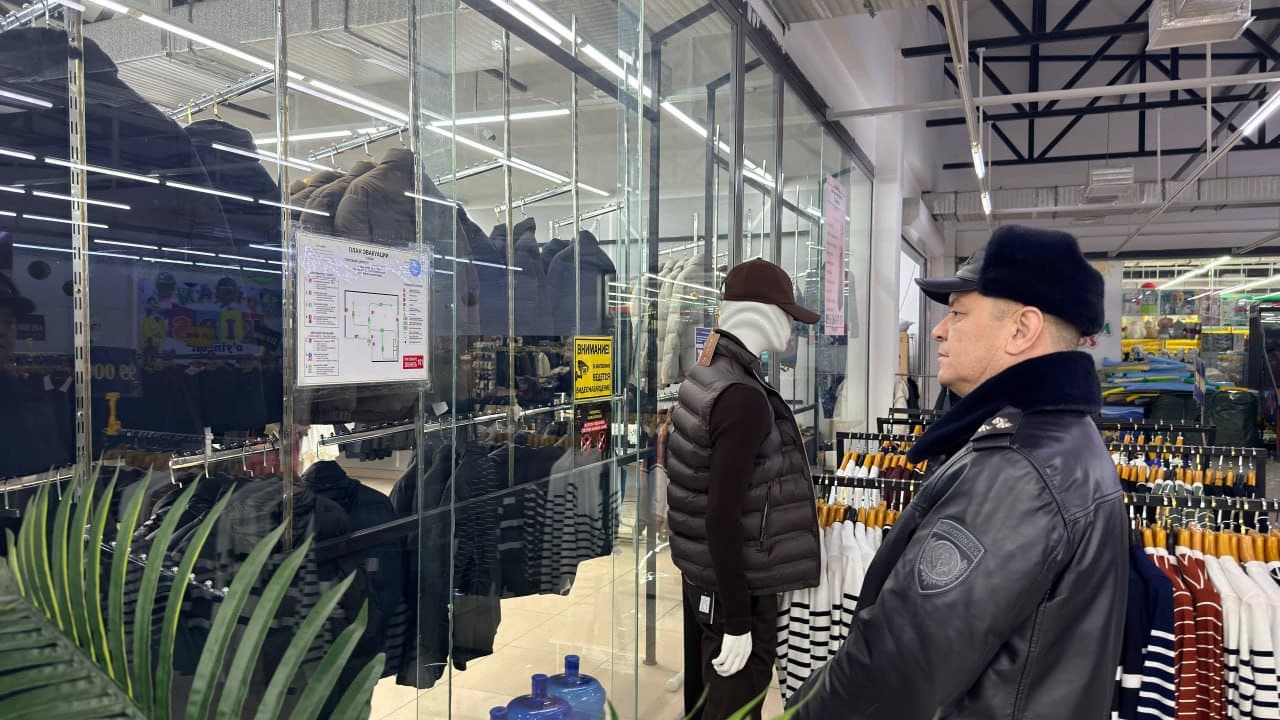 Тошкент вилояти ФВББ бошлиғи ўринбосари бошчилигида Тошкент тумани ҳудудида жойлашган болалар ўйингоҳларида назорат-профилактик тадбирлар ўтказилди.