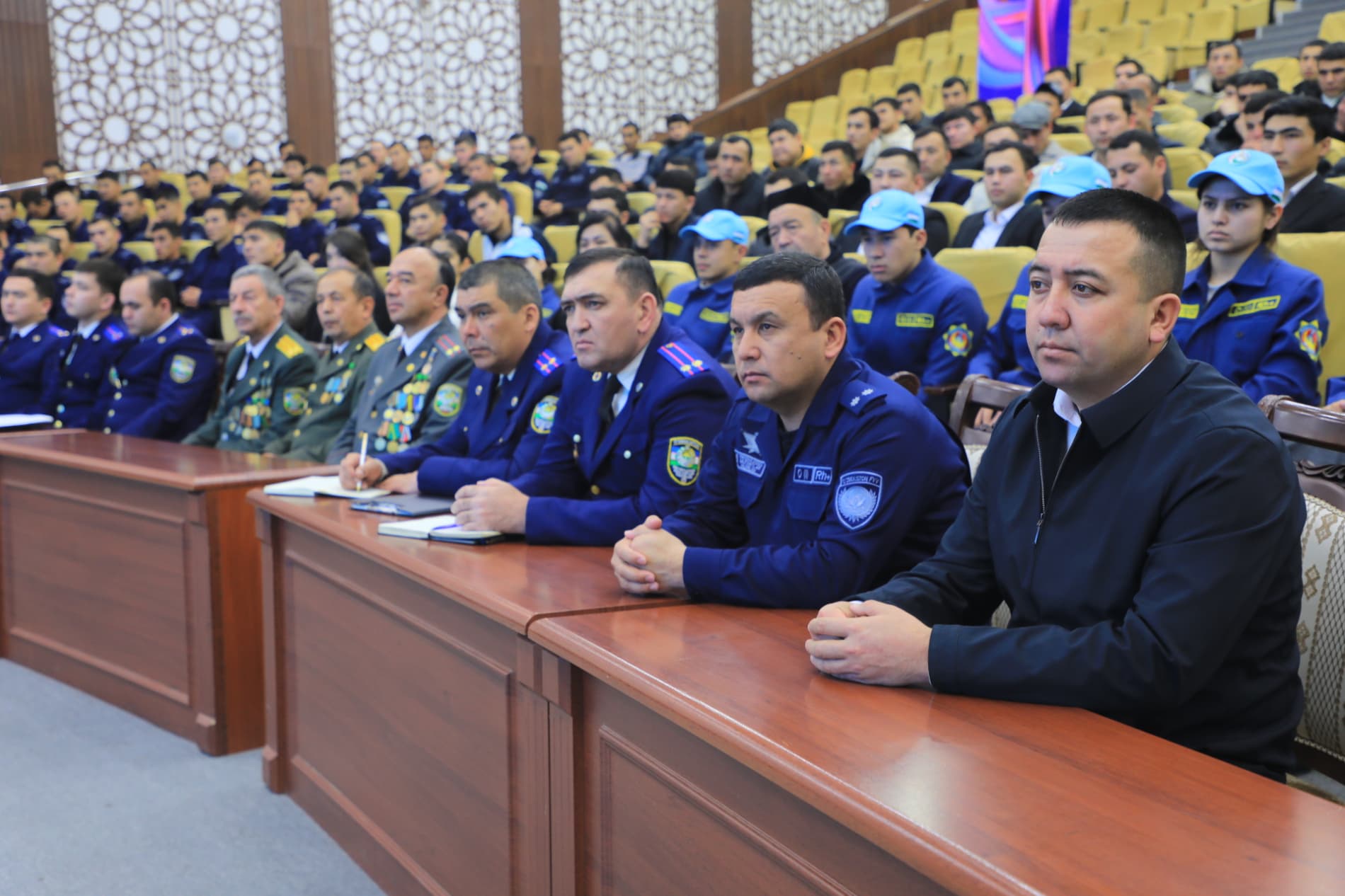 Samarqandlik yoshlar bilan ochiq muloqot o‘tkazildi