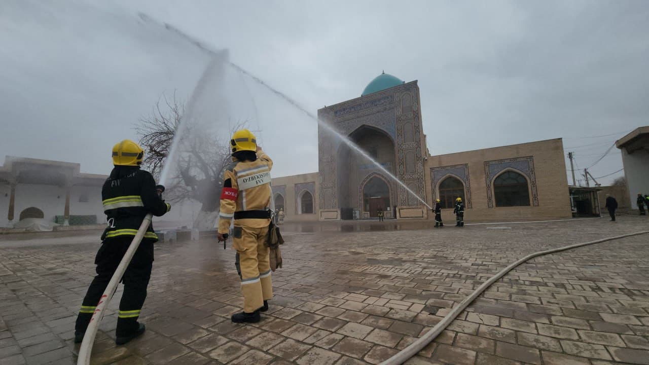 Қашқадарё вилояти ФВБ бошчилигида Қарши шаҳридаги “Кўк гумбаз” жоме масжидида махсус-тактик ўқув машқи ўтказилди