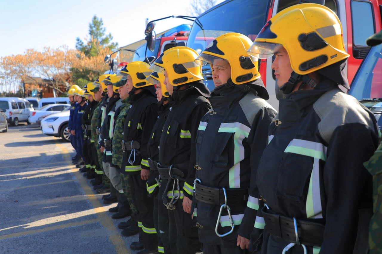 Samarqand viloyati FVB tomonidan Samarqand shahrida joylashgan ''Shodiyona'' savdo majmuasida maxsus-taktik o‘quv mashqi o‘tkazildi