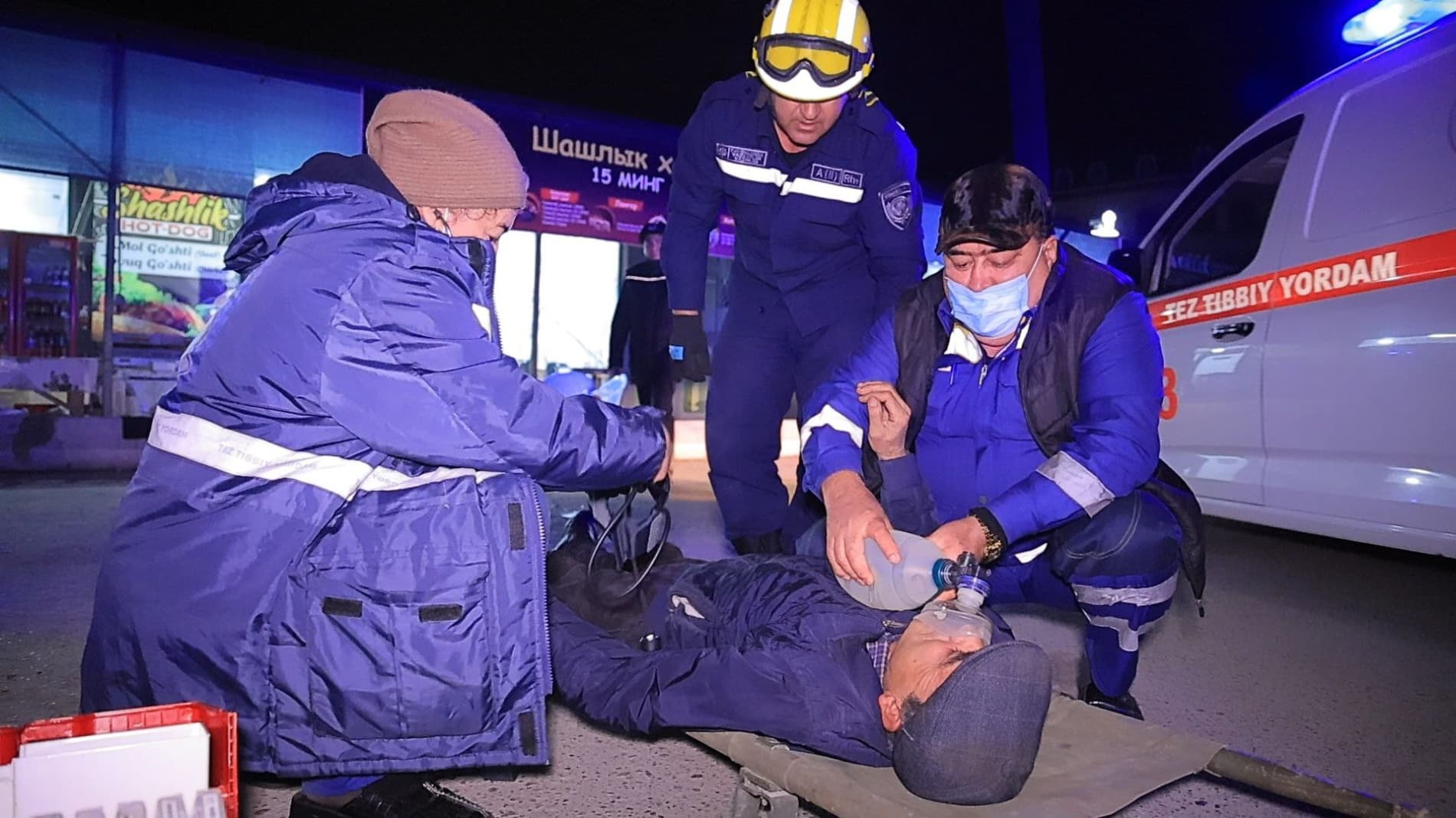 Бухоро вилояти ФВБ томонидан дахлдор ташкилотлар билан ҳамкорликда "Карвон" савдо комплексида махсус-тактик ўқув машқи ўтказилди