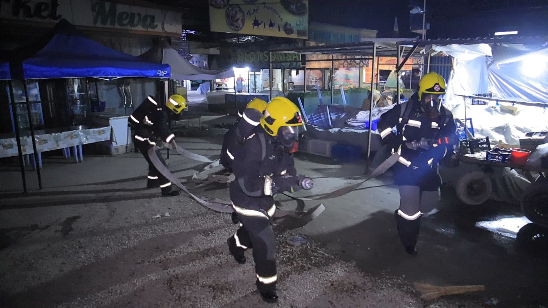 Бухоро вилояти ФВБ томонидан дахлдор ташкилотлар билан ҳамкорликда "Карвон" савдо комплексида махсус-тактик ўқув машқи ўтказилди