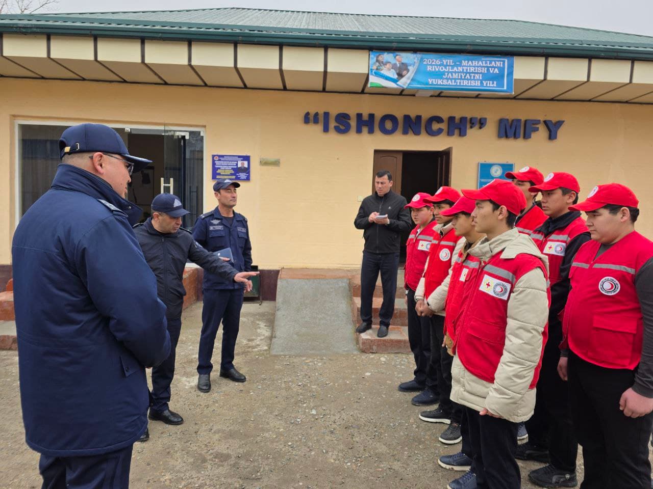 Favqulodda vaziyatlar vaziri general-mayor A.I.Ikramov Sirdaryo viloyatida mahallada shakllantirilgan yoshlardan iborat “Favqulodda vaziyatlar volontyor”lari bilan uchrashdi