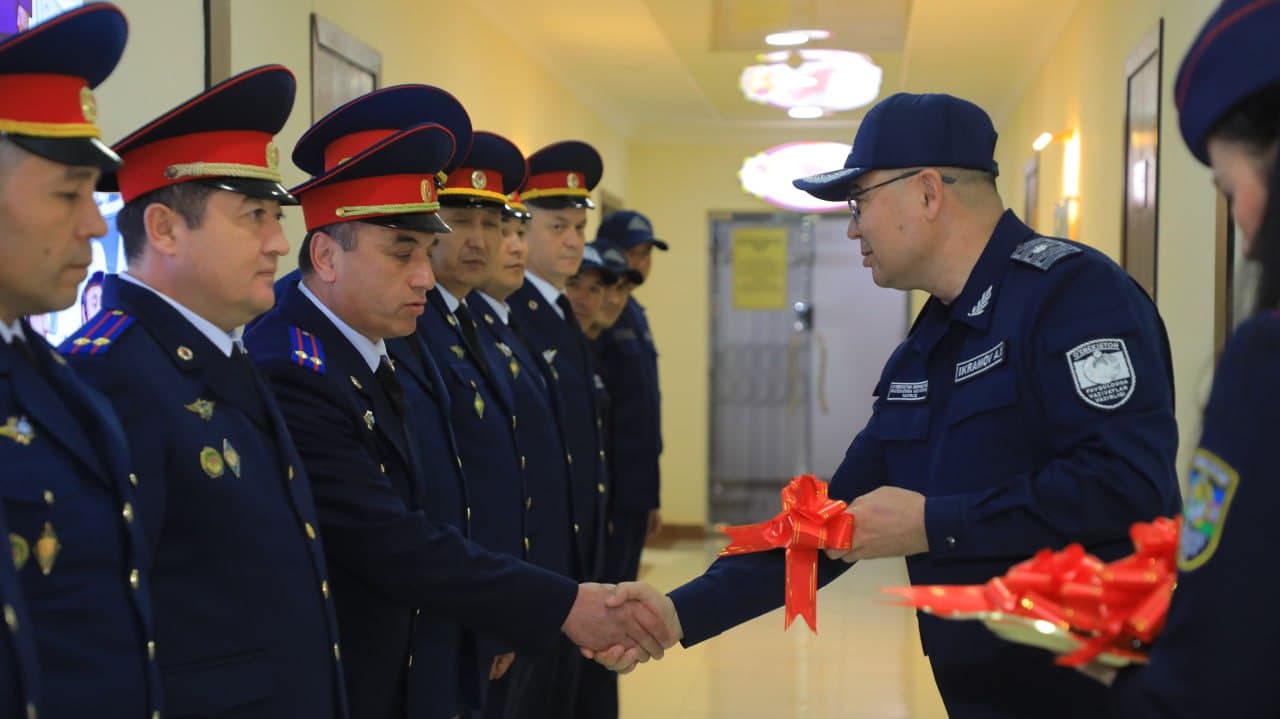 Фавқулодда вазиятлар вазири генерал-майор А.И.Икрамов Тошкент вилояти Фавқулодда вазиятлар Бош бошқармасининг аҳоли ва ҳудудларни фавқулодда вазиятлардан муҳофаза қилиш борасида олиб бораётган ишлари билан танишди.