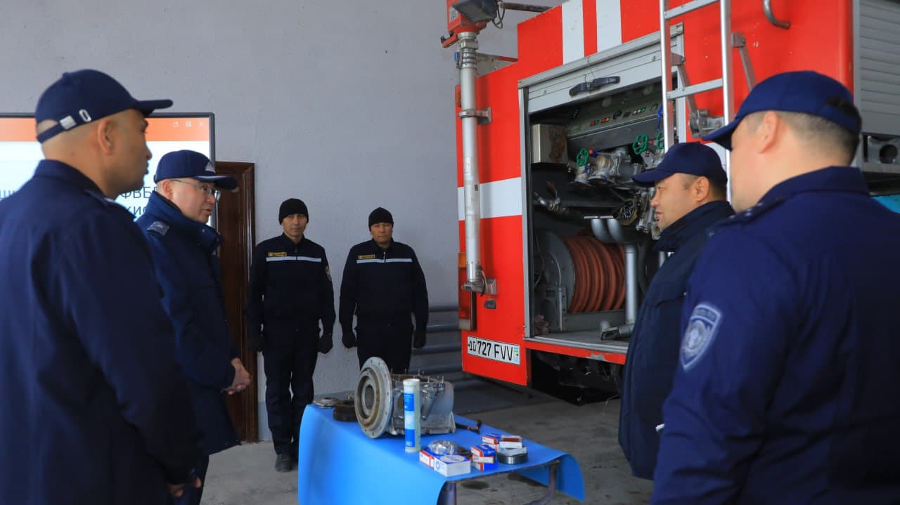 Фавқулодда вазиятлар вазири генерал-майор А.И.Икрамов Тошкент вилояти Фавқулодда вазиятлар Бош бошқармасининг аҳоли ва ҳудудларни фавқулодда вазиятлардан муҳофаза қилиш борасида олиб бораётган ишлари билан танишди.