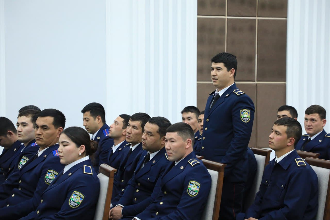 Наманганда “Вазир ва ёшлар” учрашуви бўлиб ўтди