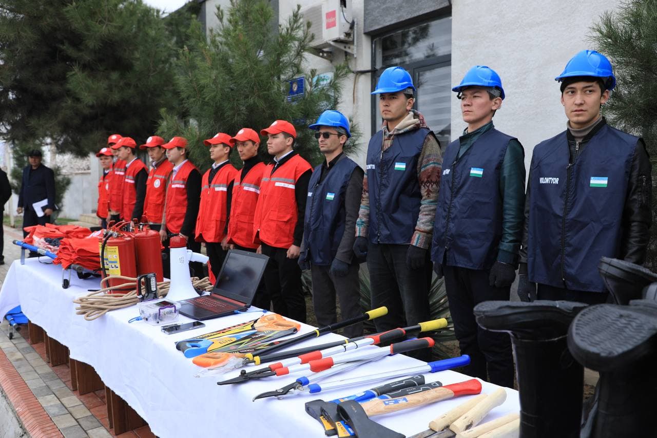 Фавқулодда вазиятлар вазири генерал-майор А.И.Икрамов Наманган вилоятининг бир қатор ҳудудларида аҳоли ва ҳудудларни фавқулодда вазиятлардан муҳофаза қилиш тадбирлари билан танишди