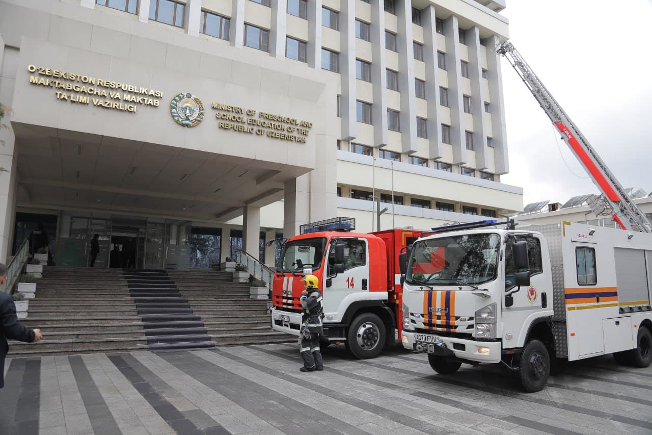 Мактабгача ва мактаб таълими вазирлиги марказий аппарати биносида ўқув машғулотлари ўтказилди