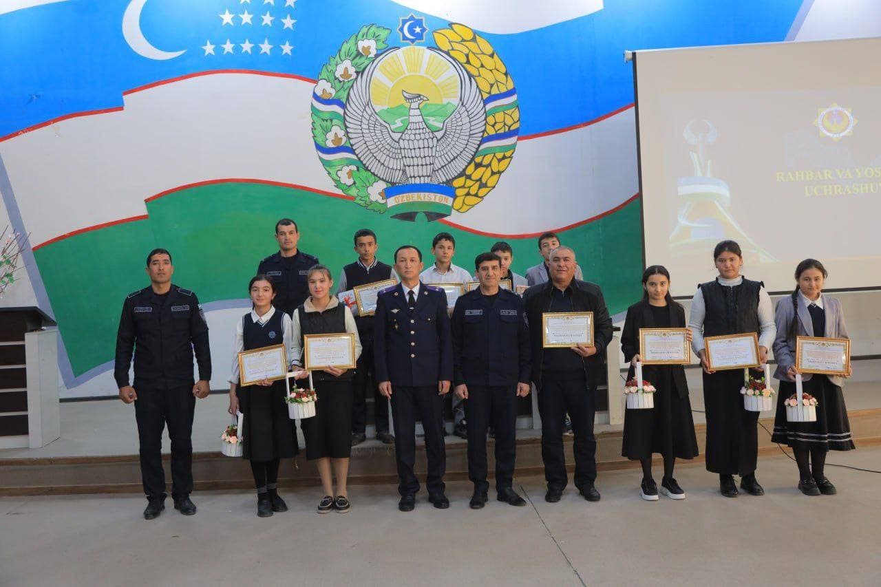 Buxoro va Namangan viloyatlari FVB boshliqlari ishtirokida “Yoshlar kuni” munosabat bilan "Rahbar va yoshlar" uchrashuvi oʻtkazildi