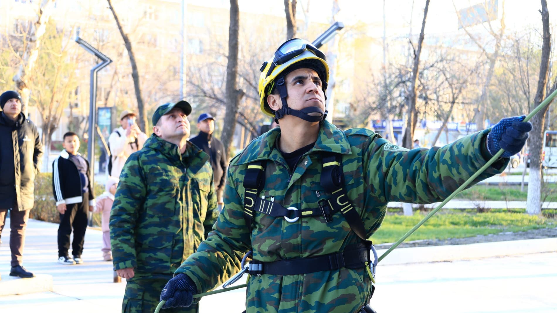 Навоий шаҳрида жойлашган баланд қаватли уйларда махсус-тактик ўқув машқи ўтказилди