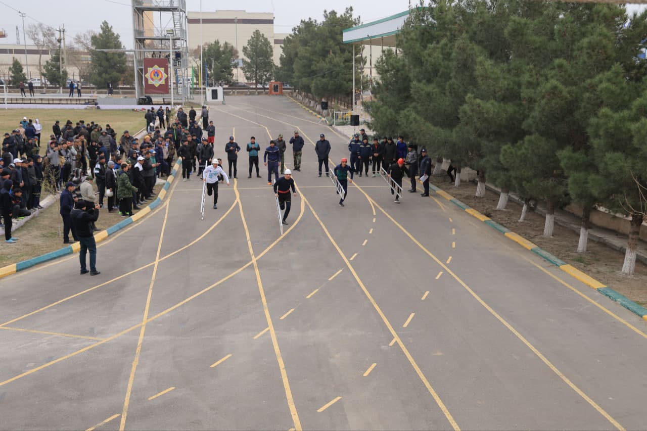 Buxoro viloyati Favqulodda vaziyatlar boshqarmasi shaxsiy tarkibi o‘rtasida yong‘in-qutqaruv sporti bo‘yicha Buxoro viloyati FVB boshlig‘i kubogi musobaqasi o‘tkazildi