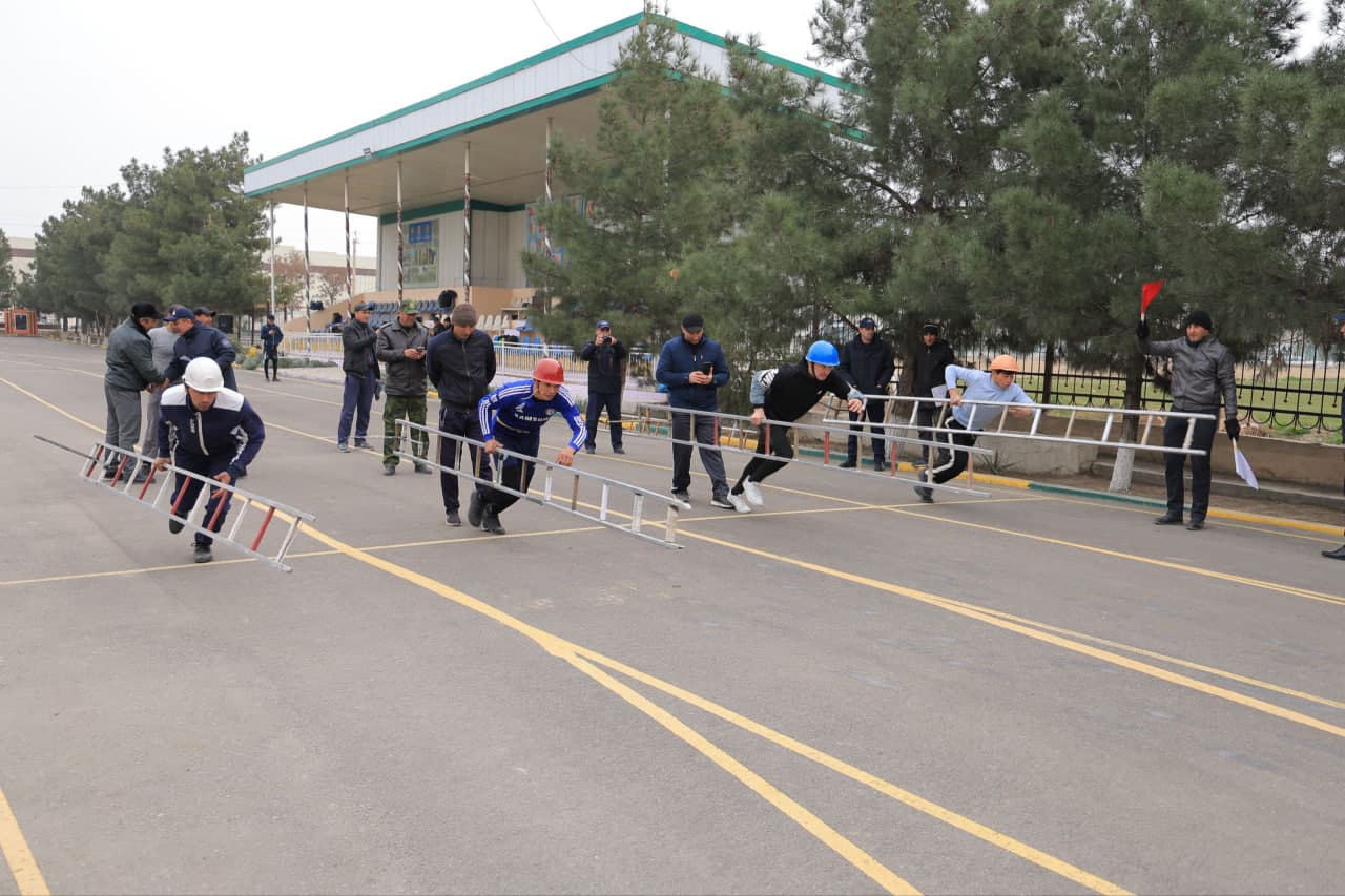 Buxoro viloyati Favqulodda vaziyatlar boshqarmasi shaxsiy tarkibi o‘rtasida yong‘in-qutqaruv sporti bo‘yicha Buxoro viloyati FVB boshlig‘i kubogi musobaqasi o‘tkazildi
