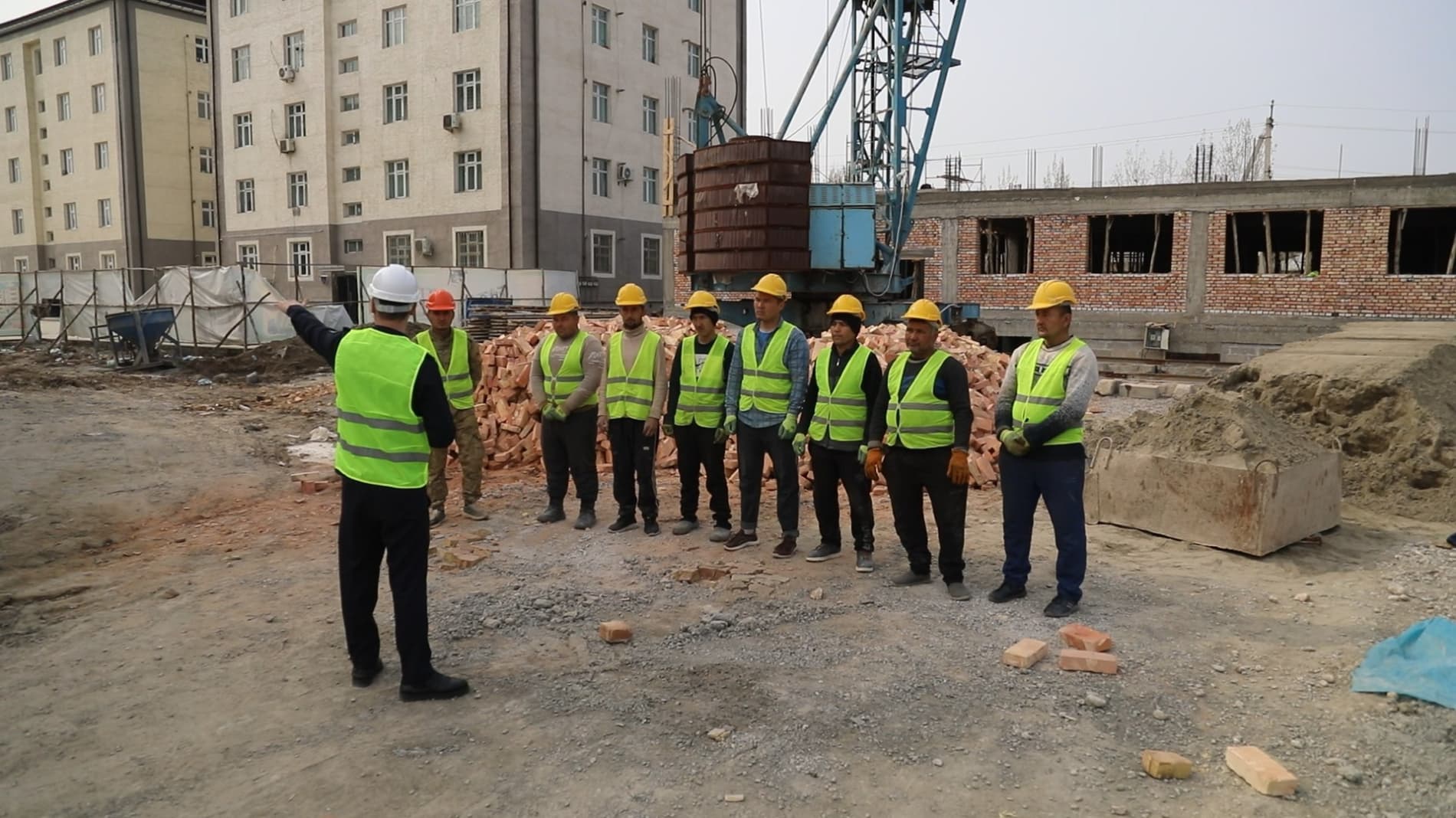 Андижон вилояти ФВБ Бўстон тумани ФВ бўлими ходимлари томонидан ҳудудда профилактик тадбирлар олиб борилмоқда