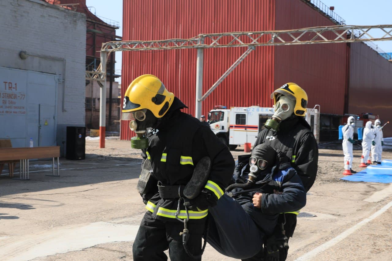 Тошкент вилояти Фавқулодда вазиятлар бош бошқармаси томонидан тегишли ташкилотлар билан ҳамкорликда “Maksam-Chirchiq” АЖ ҳудудида махсус-тактик ўқув машқи ўтказилди