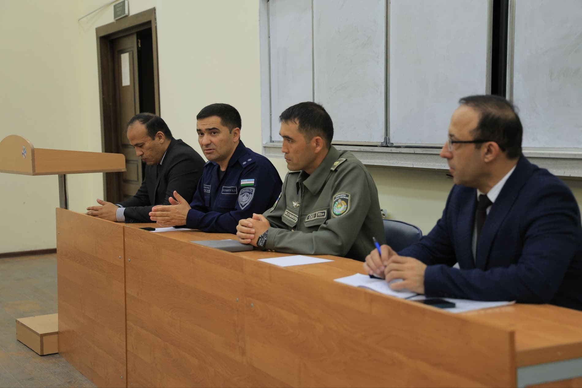 Самарқанд, Бухоро, Фарғона вилоятлари ФВБ томонидан “Ёшлар куни” муносабати билан “Раҳбар ва ёшлар”, “Уч авлод” учрашувлари ҳамда бошқа маънавий-маърифий тадбирлар ўтказилди