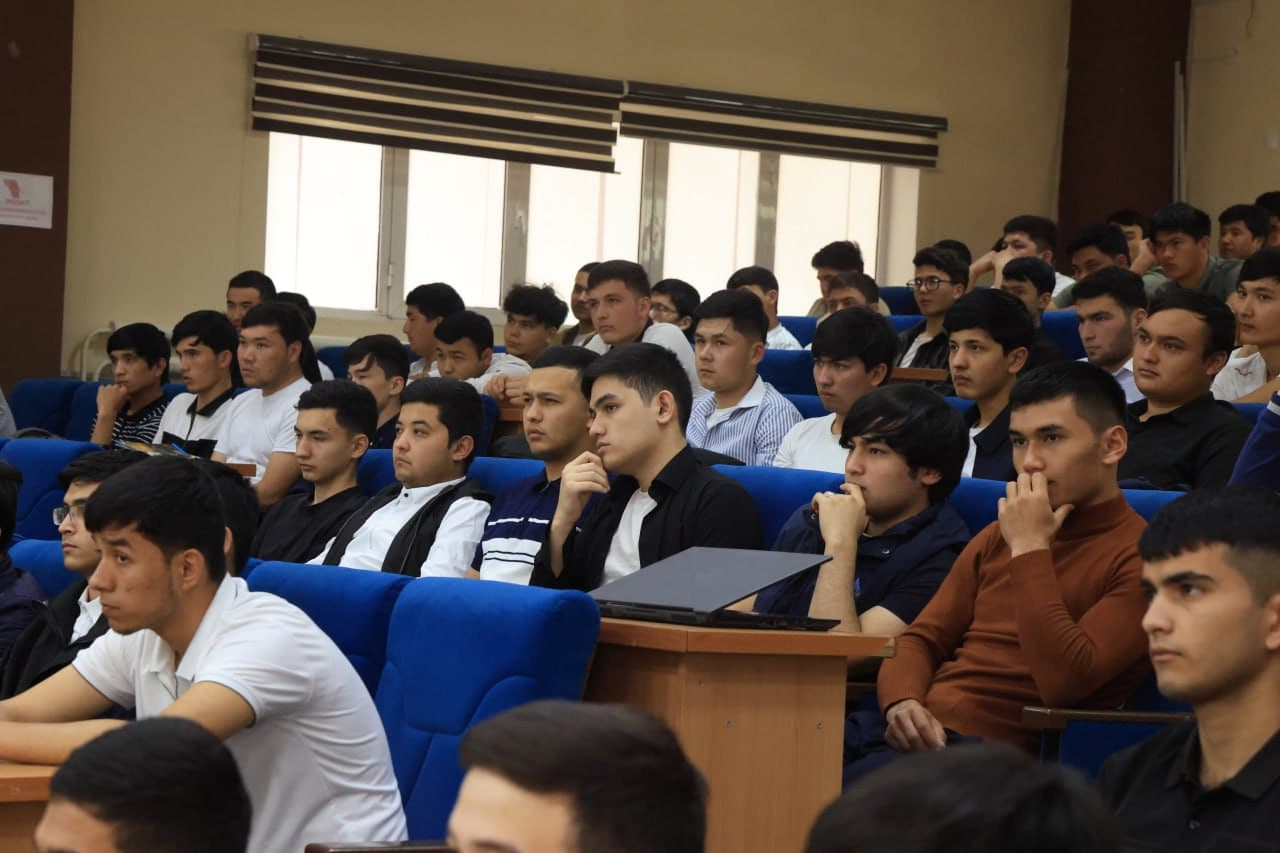 Самарқанд, Бухоро, Фарғона вилоятлари ФВБ томонидан “Ёшлар куни” муносабати билан “Раҳбар ва ёшлар”, “Уч авлод” учрашувлари ҳамда бошқа маънавий-маърифий тадбирлар ўтказилди