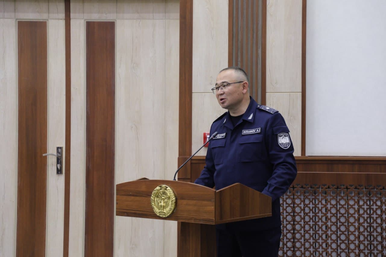 Favqulodda vaziyatlar vaziri general-mayor A.I. Ikramov Xorazm yoshlari bilan samimiy suhbatlashdi