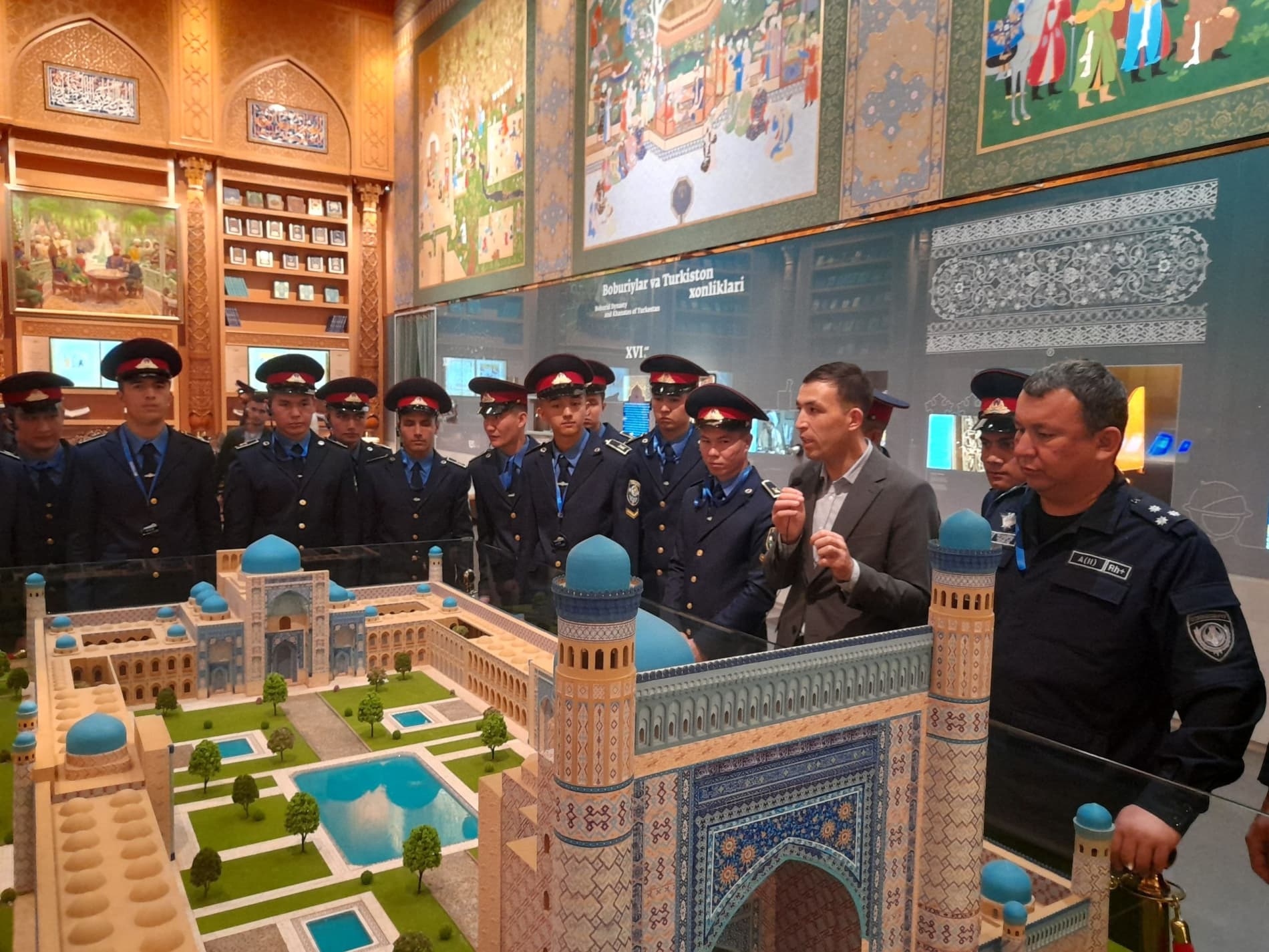 Соҳибқирон Амир Темур таваллудининг 690 йиллигига бағишланган маънавий-маърифий машғулотлар, давра суҳбатлари ва бадиий-маърифий тадбирлар ташкил этилди