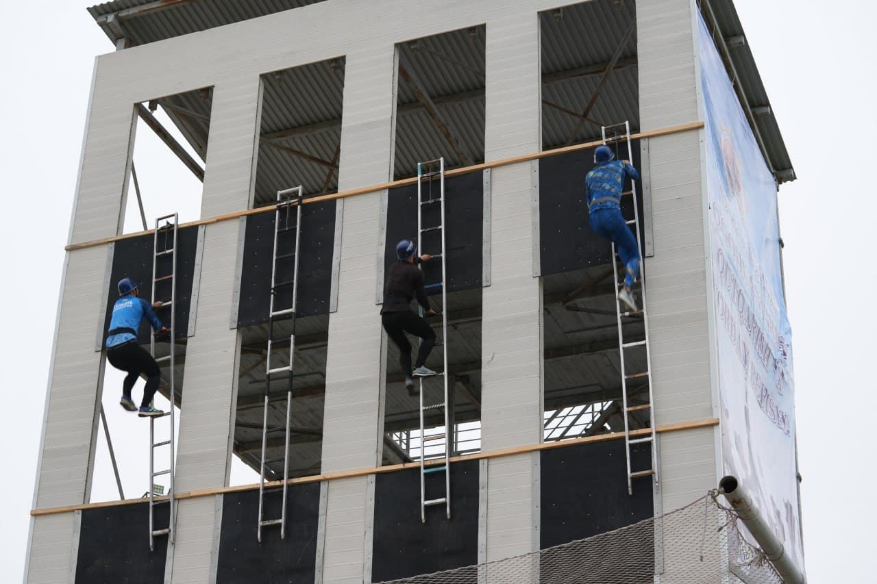 Ёнғин-қутқарув спорти бўйича Фавқулодда вазиятлар вазирлиги биринчилиги республика босқичи кўтаринки руҳда ўтказилмоқда