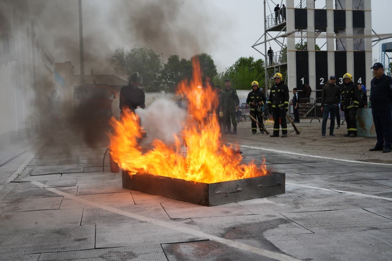 Ёнғин-қутқарув спорти бўйича Фавқулодда вазиятлар вазирлиги биринчилиги республика босқичи кўтаринки руҳда ўтказилмоқда