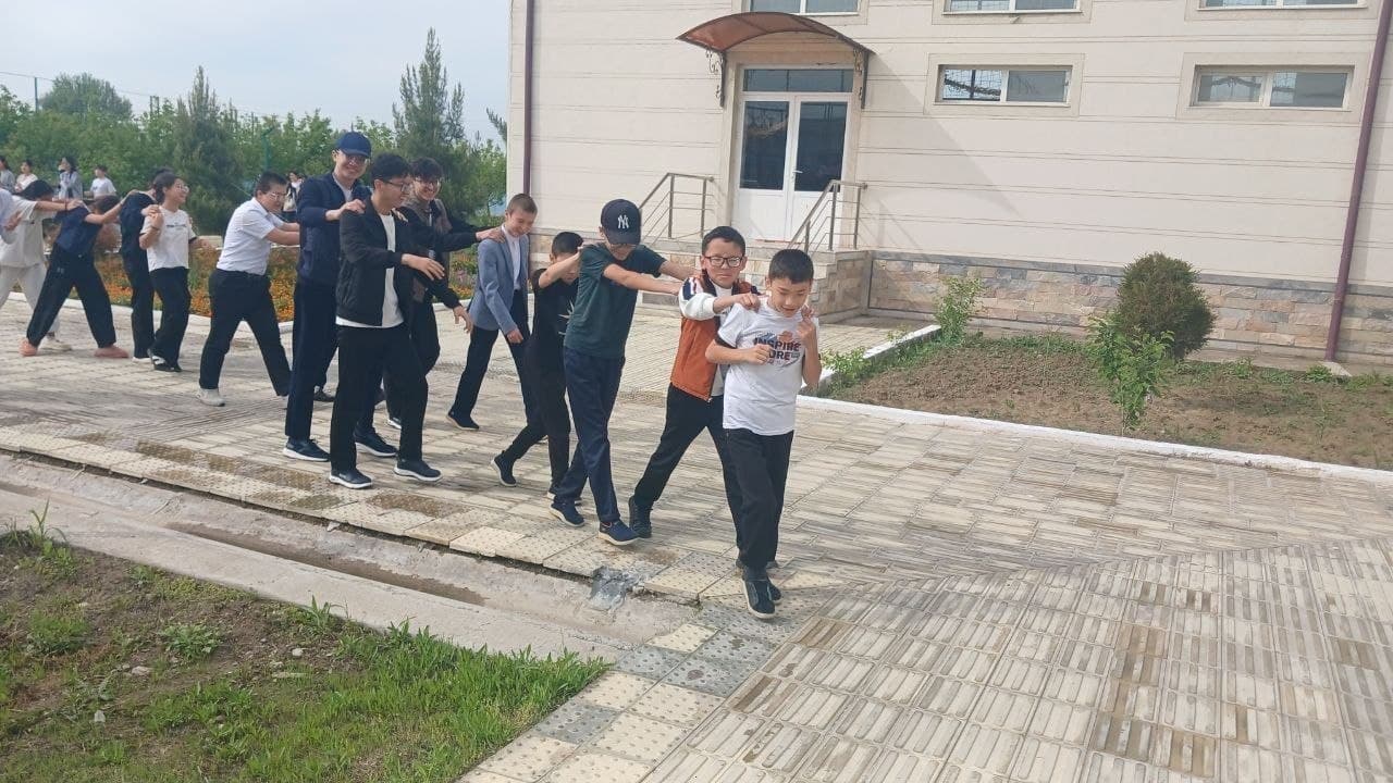 Сирдарё вилояти ФВБ томонидан "Нурли маскан" мактаб-интернатида назарий ва амалий ўқув машғулотлари ўтказилди