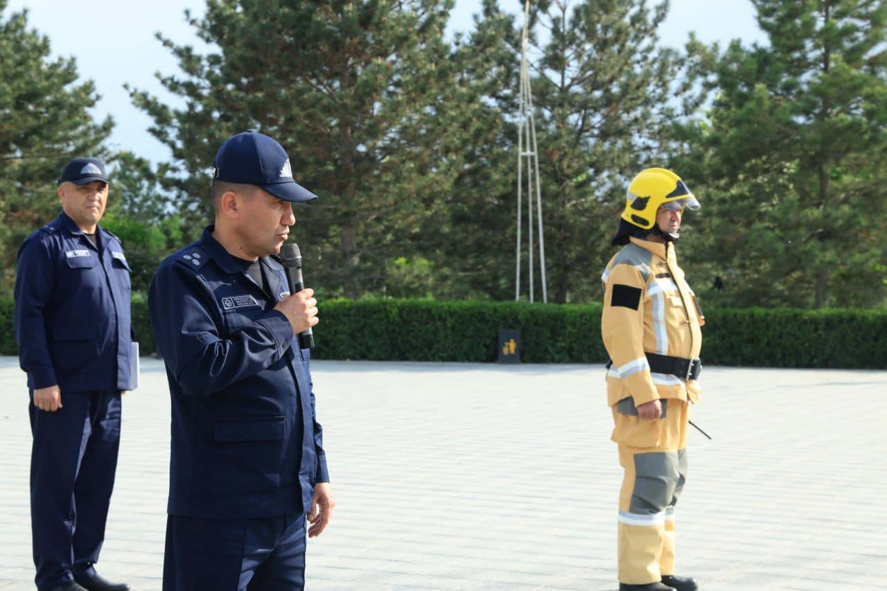 Фарғона вилояти ФВБ бошлиғи раҳбарлигида Фарғона шаҳрида жойлашган санъат саройида ФВДқТ хизматлари билан ҳамкорликда махсус-тактик ўқув машқи ўтказилди