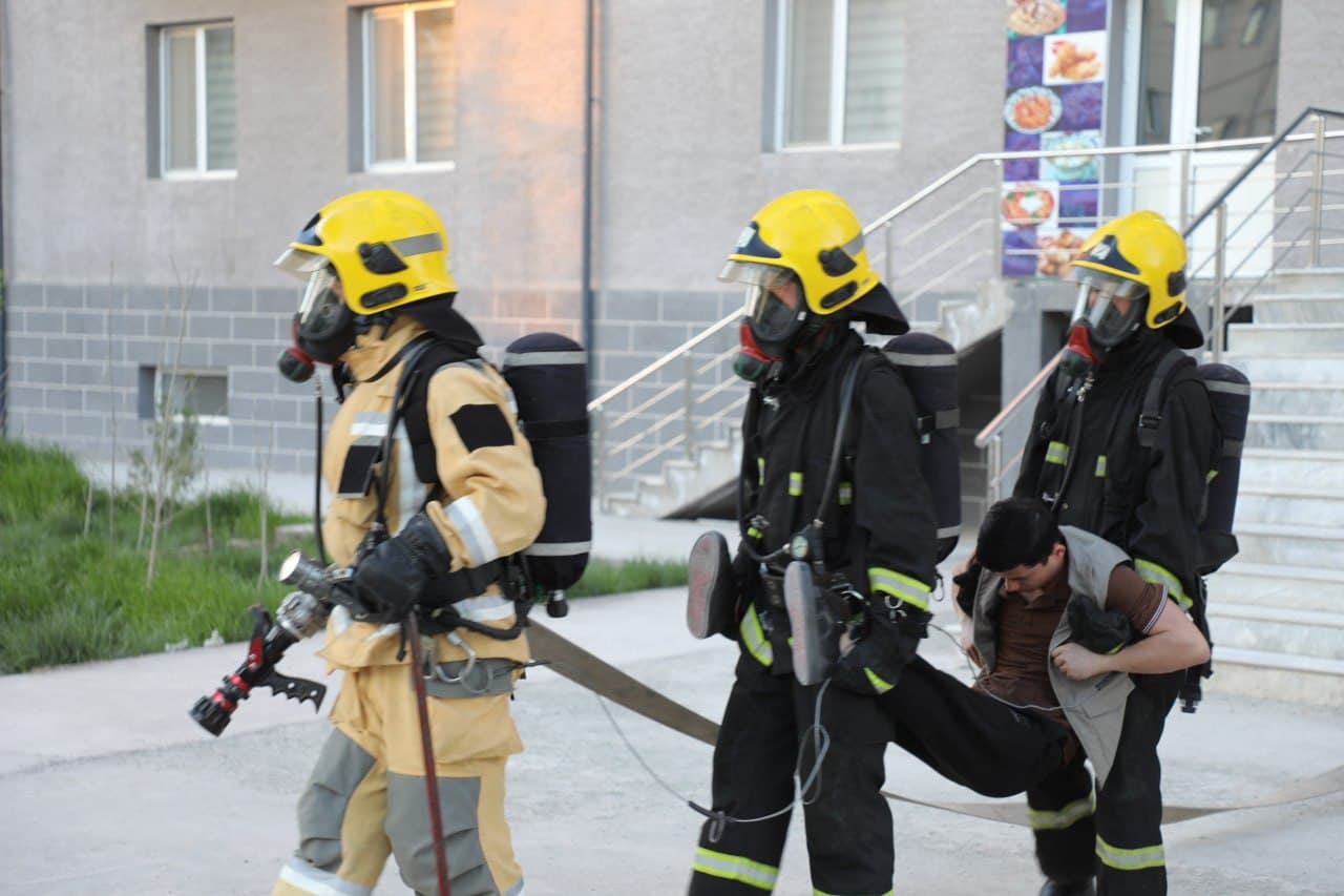 Наманган ва Хоразм вилоятлари ФВБ томонидан талабалар турар жойларида ўқув машғулотлари ўтказилди