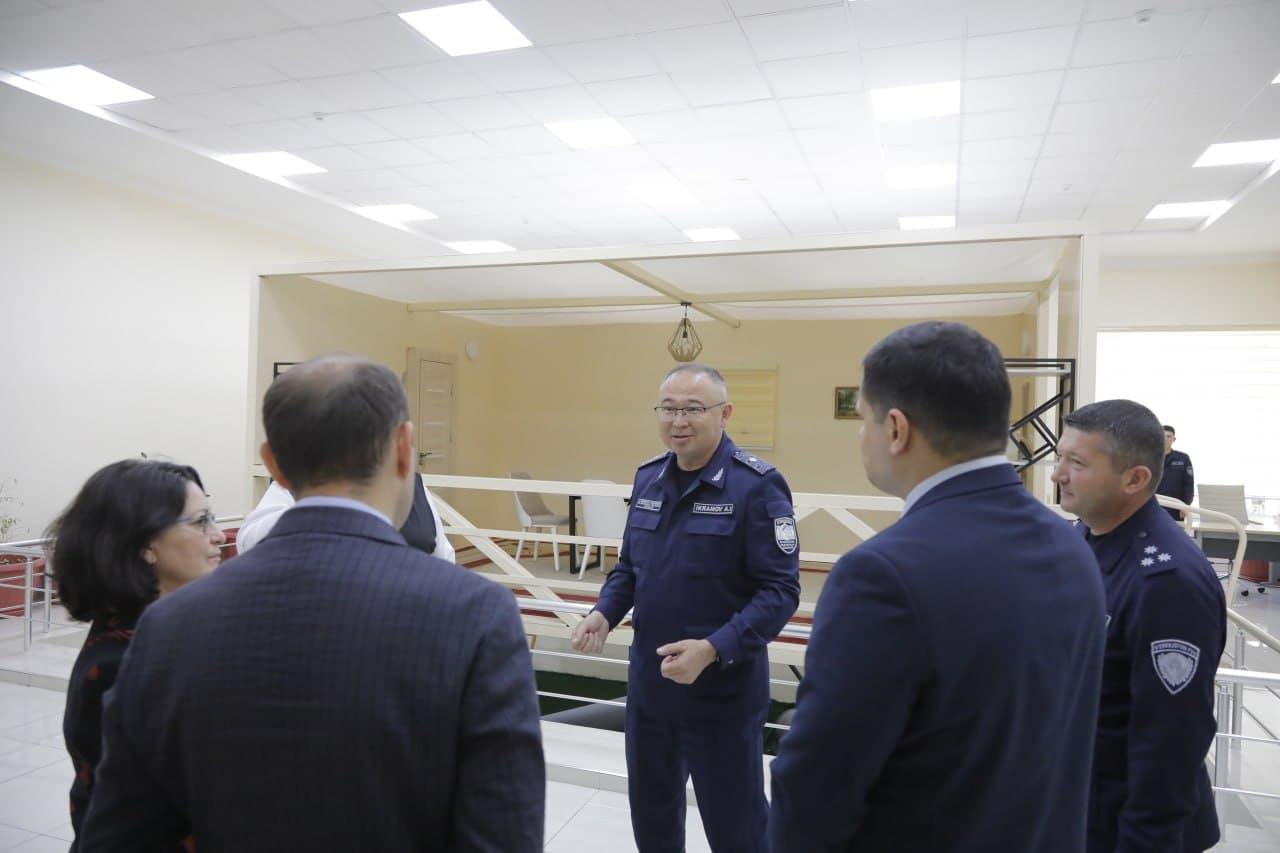 Фавқулодда вазиятлар вазири генерал-майор А.Икрамов ҳамда Бирлашган Миллатлар Ташкилотининг болалар жамғармаси (UNICEF)нинг Ўзбекистон Республикасидаги вакили Реҳина Мария Кастижио ўртасида учрашув бўлиб ўтди