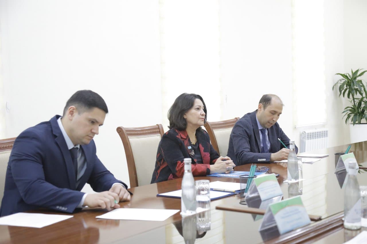 Фавқулодда вазиятлар вазири генерал-майор А.Икрамов ҳамда Бирлашган Миллатлар Ташкилотининг болалар жамғармаси (UNICEF)нинг Ўзбекистон Республикасидаги вакили Реҳина Мария Кастижио ўртасида учрашув бўлиб ўтди