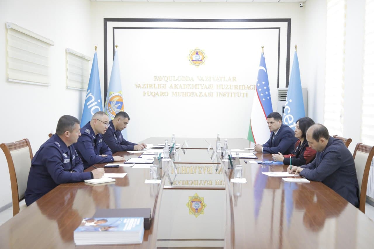 Фавқулодда вазиятлар вазири генерал-майор А.Икрамов ҳамда Бирлашган Миллатлар Ташкилотининг болалар жамғармаси (UNICEF)нинг Ўзбекистон Республикасидаги вакили Реҳина Мария Кастижио ўртасида учрашув бўлиб ўтди