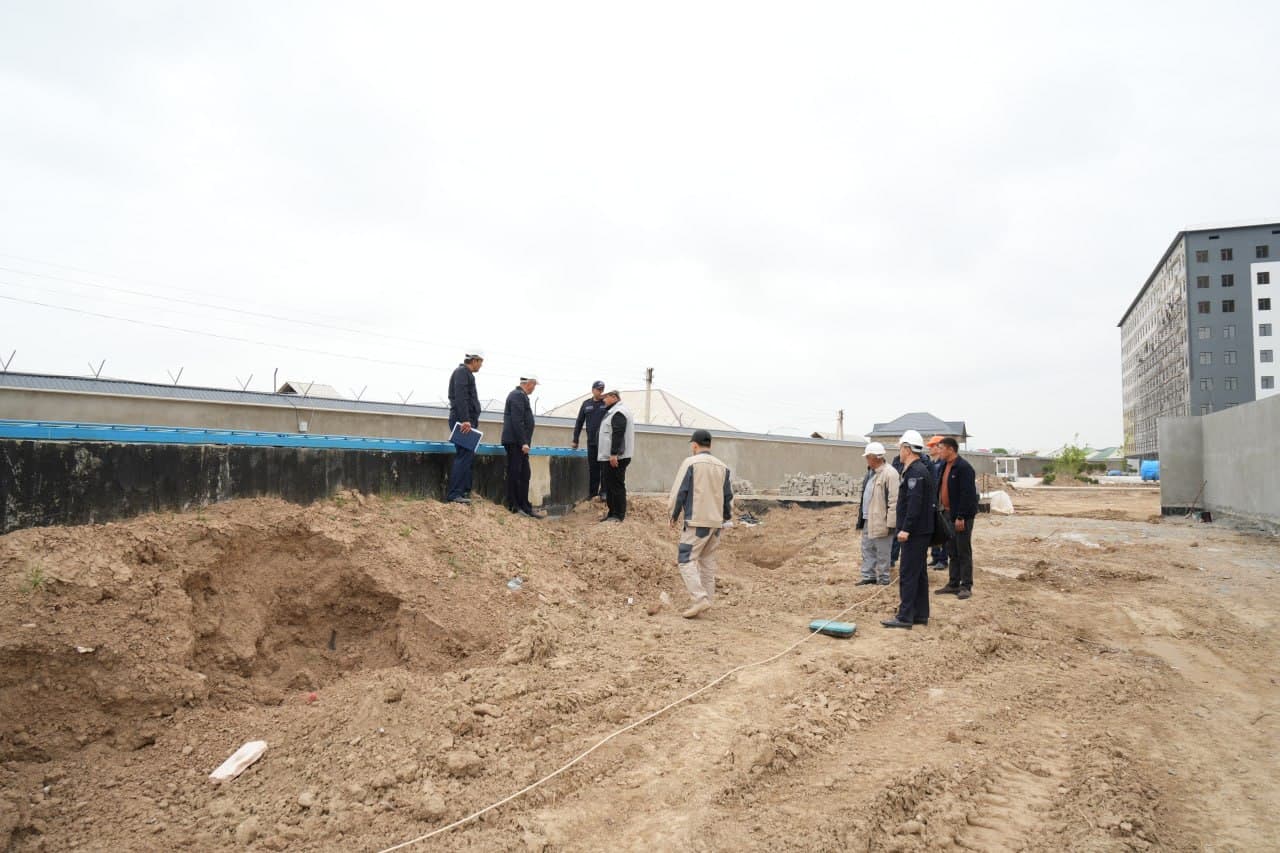 Қашқадарё вилояти ФВБ бошлиғи Қарши шаҳрида янги қурилаётган университитет биносида ёнғин хавфсизлиги талаблари қай даражада бажарилаётгани юзасидан ўрганиш ишларини олиб борди