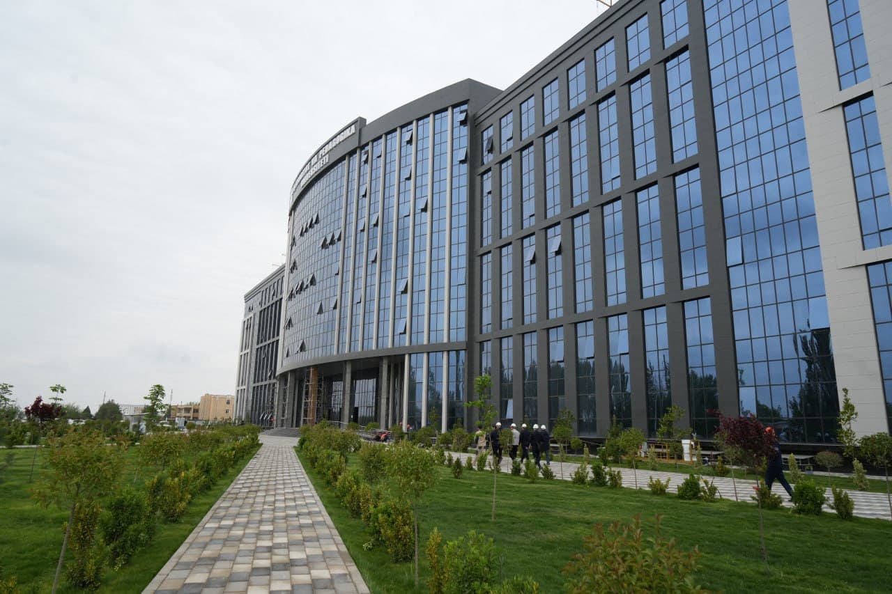 Қашқадарё вилояти ФВБ бошлиғи Қарши шаҳрида янги қурилаётган университитет биносида ёнғин хавфсизлиги талаблари қай даражада бажарилаётгани юзасидан ўрганиш ишларини олиб борди