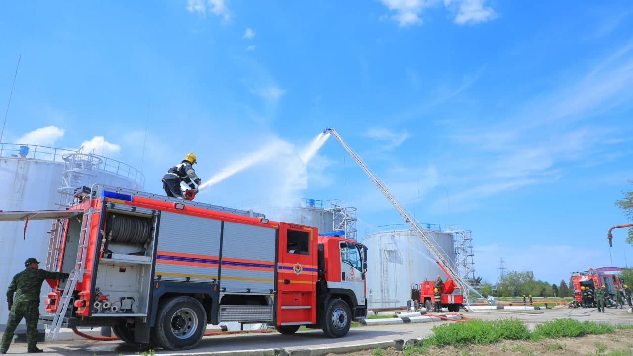 Самарқанд ва Жиззах вилоятлари ФВБ томонидан нефт базаларида махсус-тактик ўқув машқлари ўтказилди