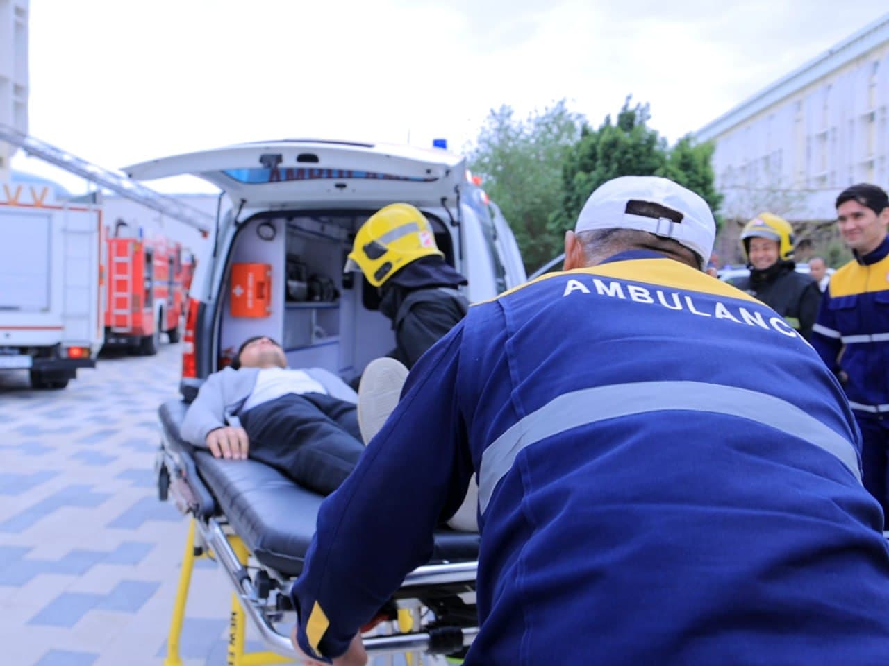 Buxoro viloyati FVB tomonidan Favqulodda vaziyatlar davlat quyi tizimiga kiruvchi korxona va tashkilotlar bilan hamkorlikda Buxoro davlat texnika universitetida maxsus-taktik o‘quv mashqi o‘tkazildi