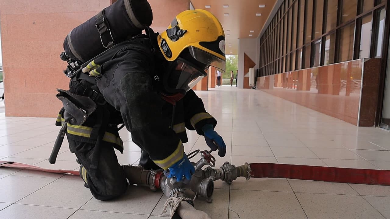 Buxoro viloyati FVB tomonidan Favqulodda vaziyatlar davlat quyi tizimiga kiruvchi korxona va tashkilotlar bilan hamkorlikda Buxoro davlat texnika universitetida maxsus-taktik o‘quv mashqi o‘tkazildi