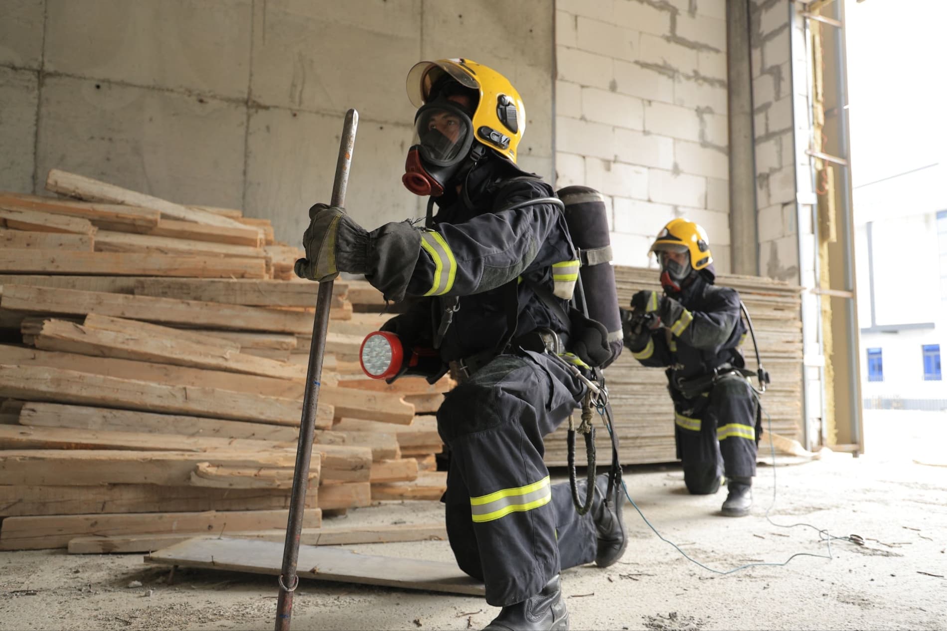 Бухорода "Фавқулодда вазиятларнинг олдини олиш ва фуқаро муҳофазаси" ойлиги доирасида махсус-тактик машқи ўтказилди
