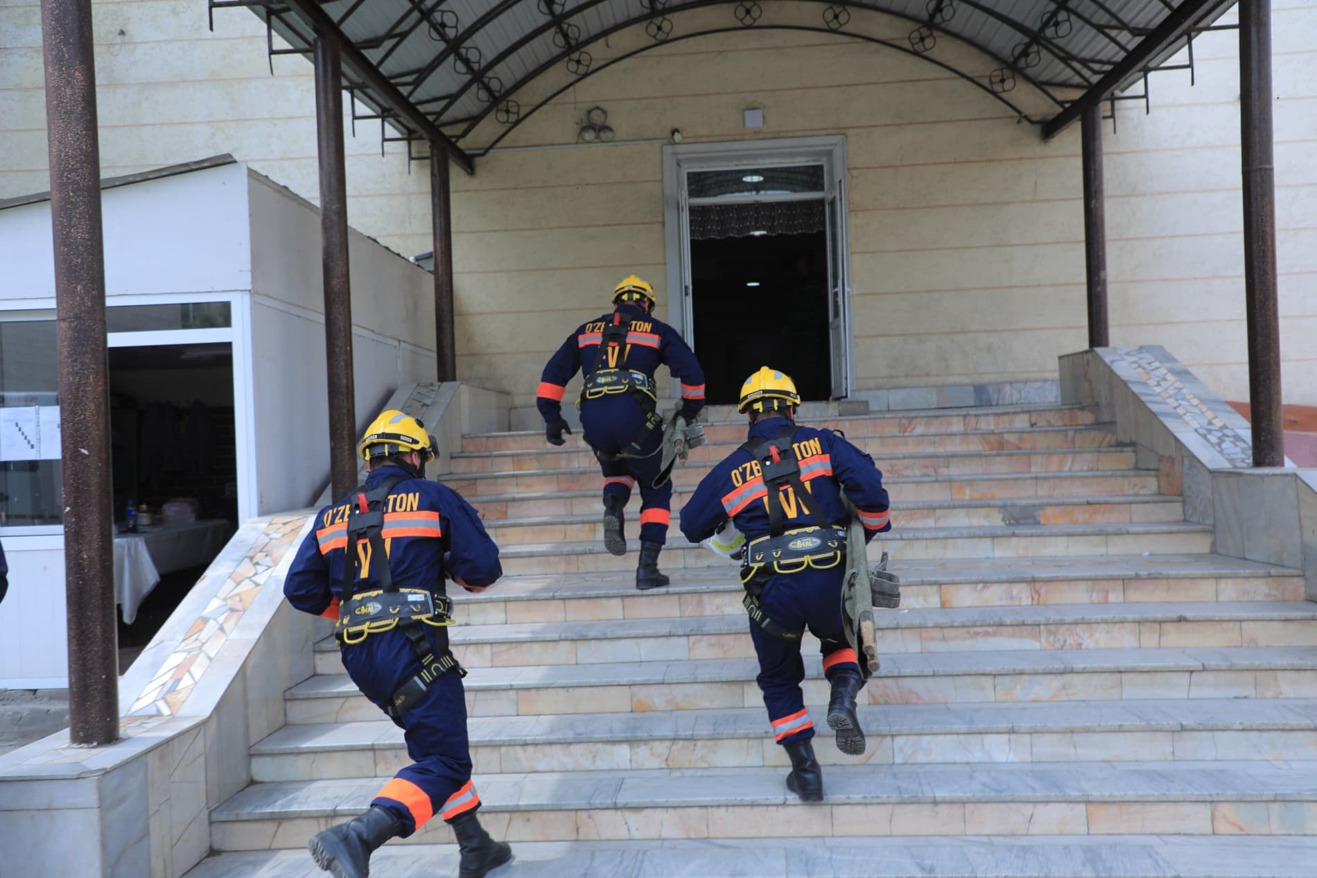 “Хавфсиз билим маскани” мавзусида ўқув машғулотлари ташкил этилди