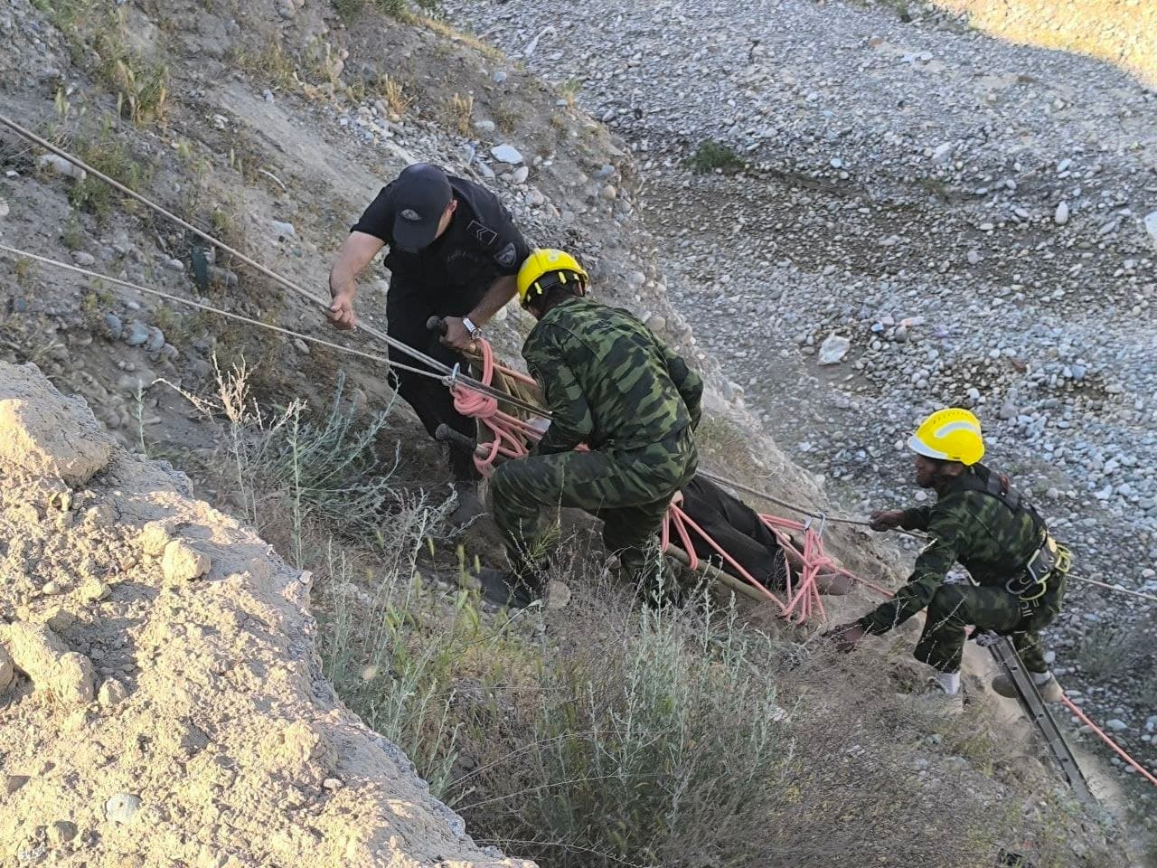 FVV qutqaruvchilari ikki nafar fuqarolarni hayotini saqlab qoldi