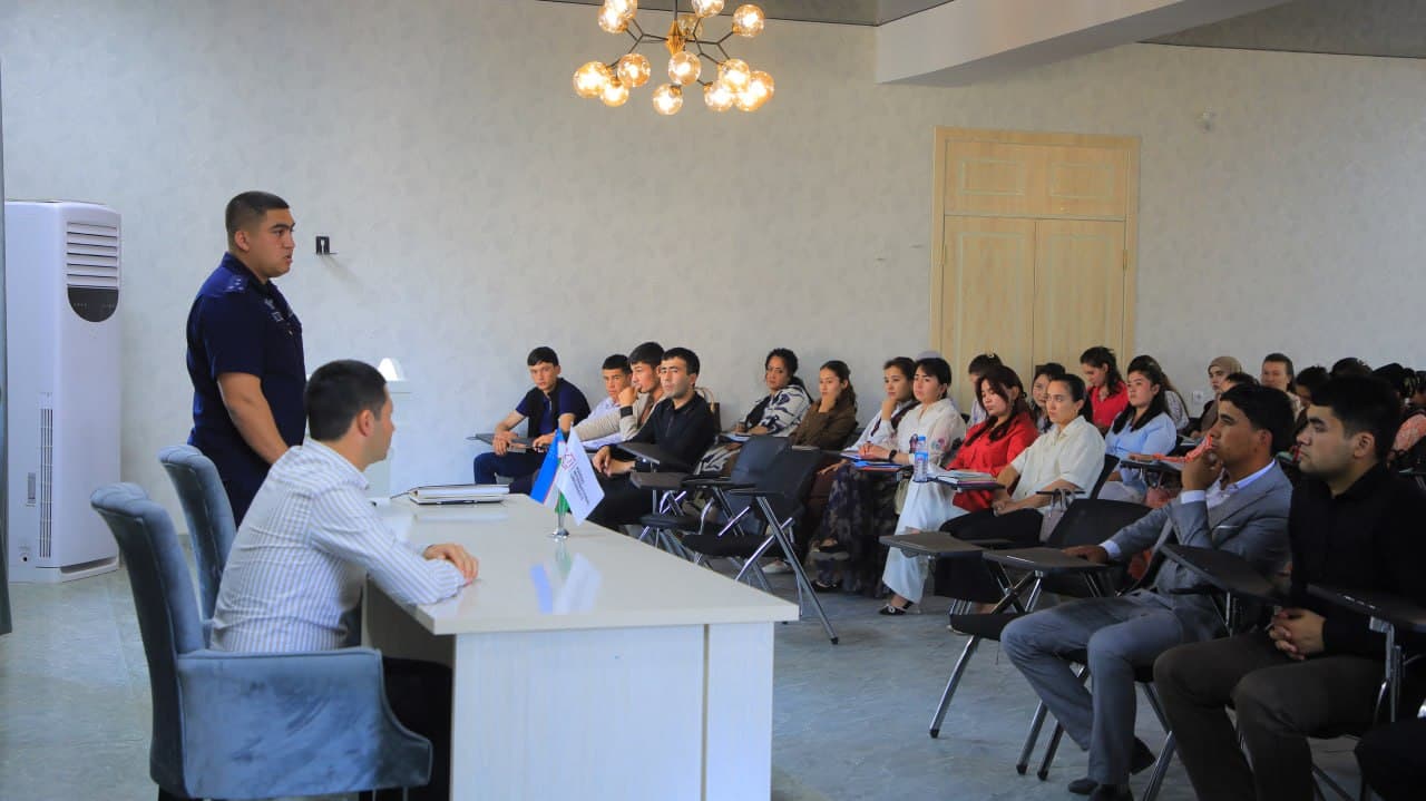 “Favqulodda vaziyatlardan muhofaza qilish va fuqaro muhofazasi oyligi” doirasida ta’lim muassasalarida amaliy seminarlar tashkil etilmoqda