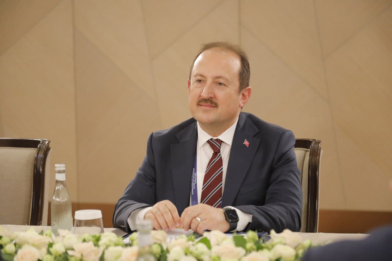 Фавқулодда вазиятлар вазири Азизбек Икрамов Туркия Афад бошқармаси раҳбари Али Ҳамза Пеҳливан билан учрашув ўтказди