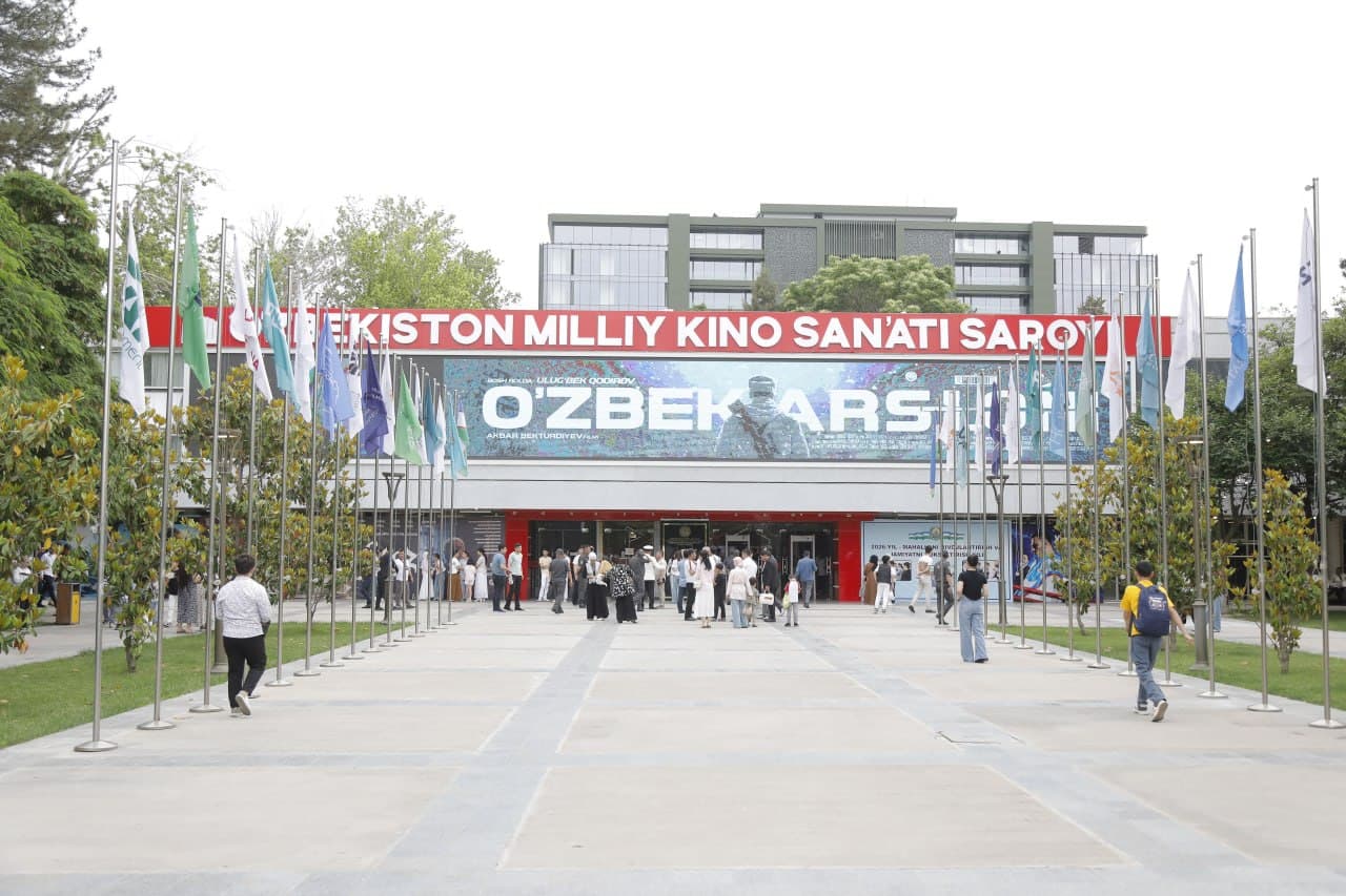 Hozirgina O‘zbekiston Milliy kino san’ati saroyida “O‘ZBEK ARSLONI” badiiy filmining tantanali premyerasi bo‘lib o‘tdi