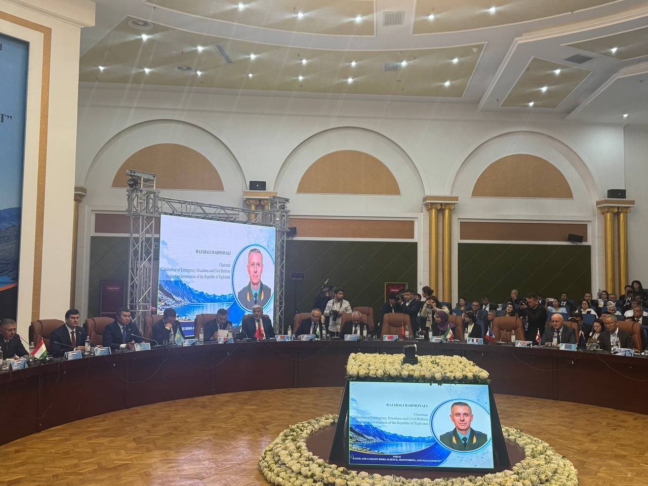 Favqulodda vaziyatlar vaziri Azizbek Ikramov boshchiligidagi delegatsiya Tojikiston Respublikasi poytaxtida o‘tkazilgan qator xalqaro tadbirlarda ishtirok etdi