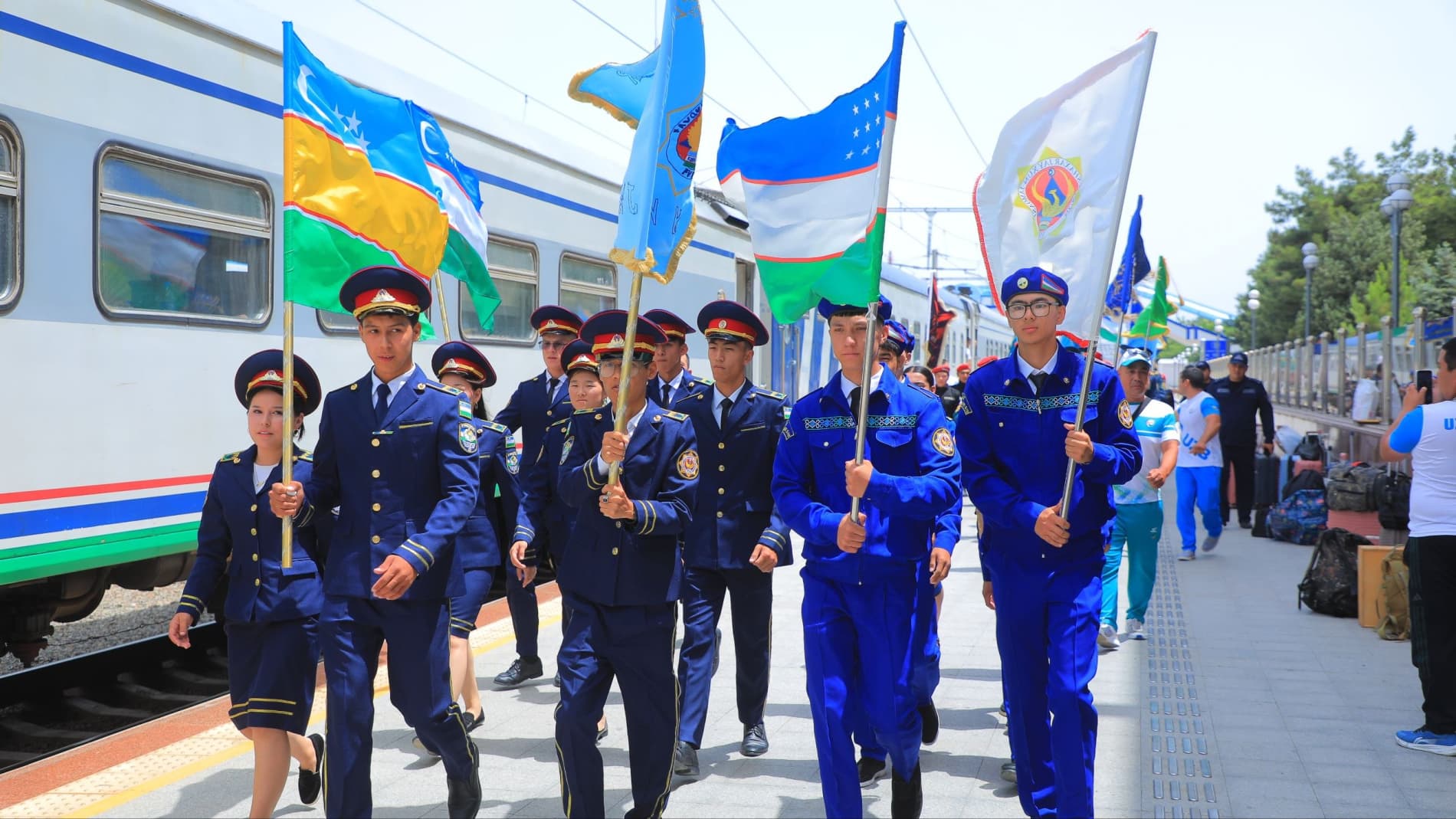 “Yosh qutqaruvchi” musobaqasining respublika bosqichi ishtirokchilari Samarqand shahrida tantanali kutib olindi