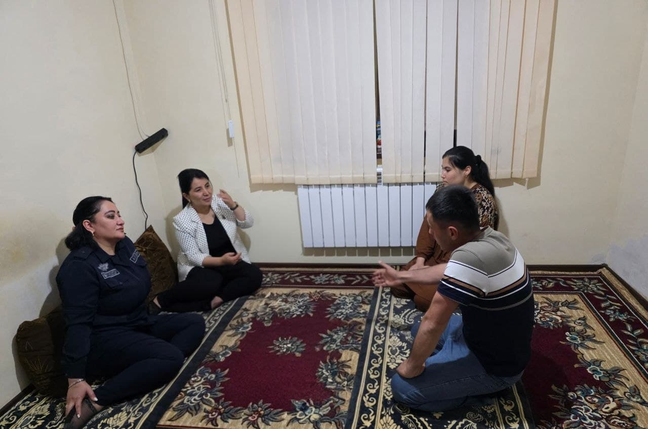 “Oilalar bilan ishlash kuni” doirasida manzilli tashriflar va uchrashuvlar o‘tkazildi