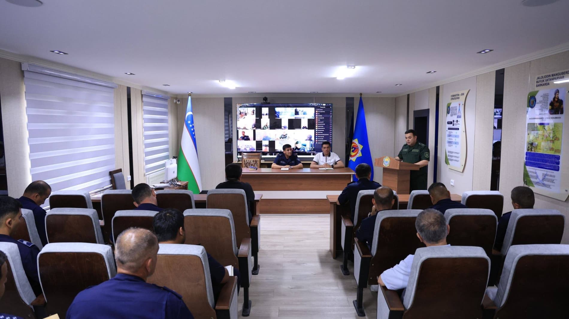 “Ҳуқуқбузарликлар профилактикаси куни” муносабати билан ҳудудий бош бошқармалар, бошқармалар ва таркибий тузилмалар шахсий таркиби иштирокида профилактик тадбирлар ташкил этилди.