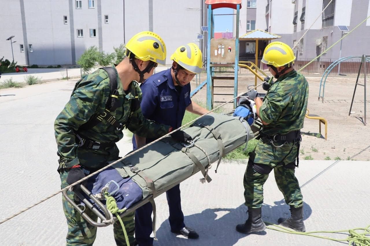 Nukus shahrida ko‘p qavatli turar joylarda o‘quv-mashg‘uloti o‘tkazildi