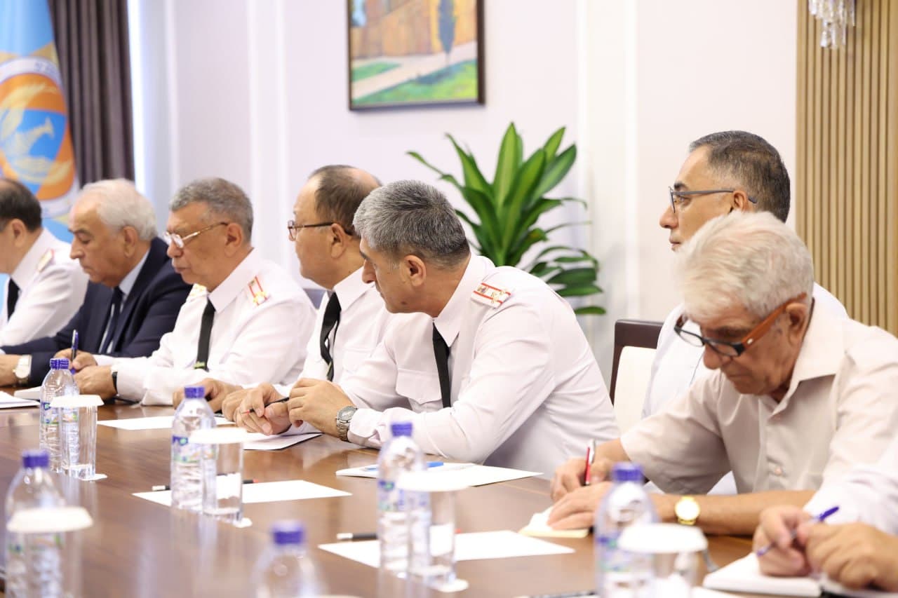 Favqulodda vaziyatlar vaziri general-mayor Azizbek Ikramov faxriylar bilan ochiq muloqot o‘tkazdi