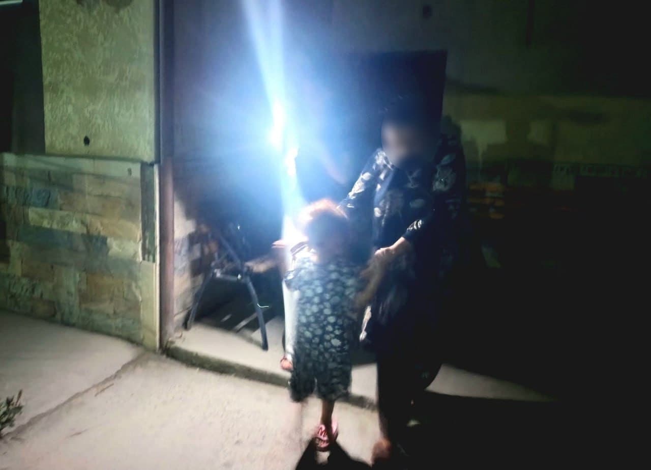 FVV qutqaruvchilari tomonidan Buxoro viloyatidagi yong‘indan 3 nafar fuqaro qutqarildi, 7 nafar fuqaro xavfsiz hududga evakuatsiya qilindi